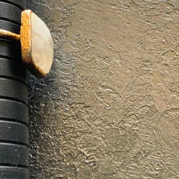 Faceted Quartz Cabochon ring, in Gold, Vintage - Picture 2 of 5